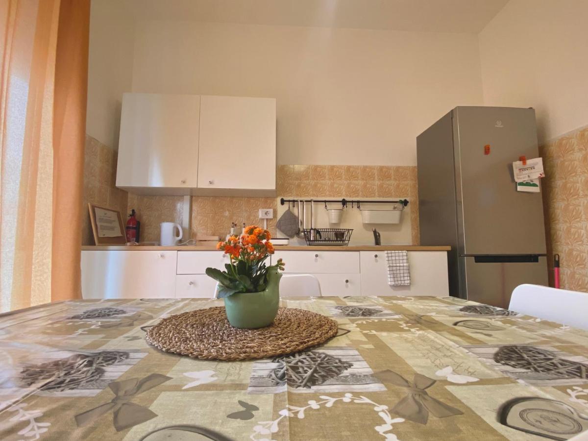 Guest House Service - Express Airport Apartment Modugno Eksteriør bilde